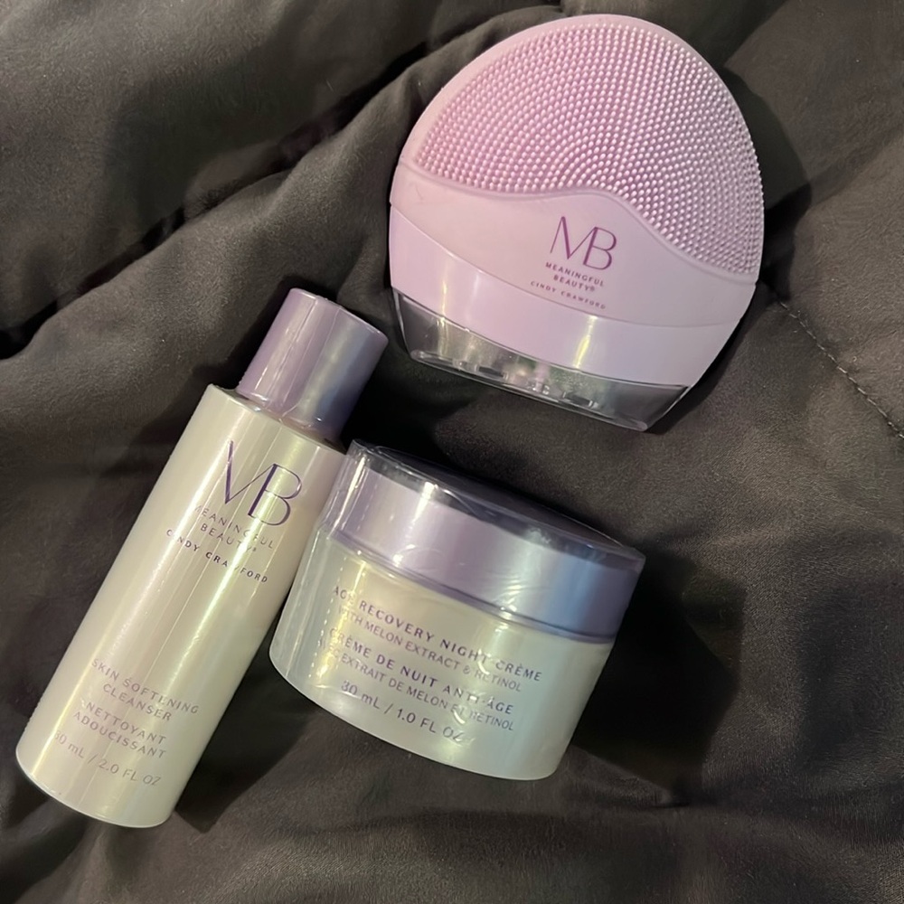 Meaningful beauty set